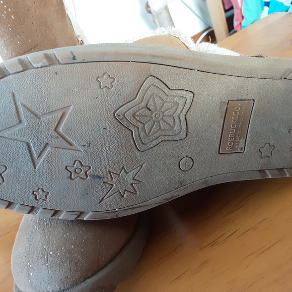 Girls brown fur lined slipper boots - Picture 3 of 3